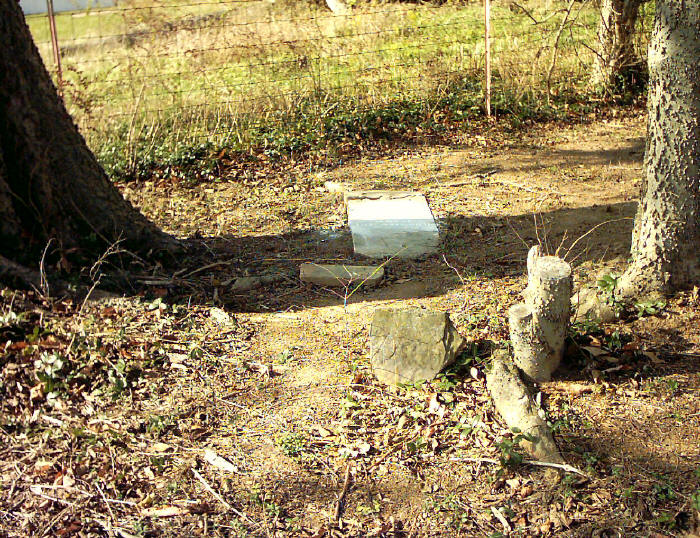 berkley_cemetery3.jpg (193343 bytes)