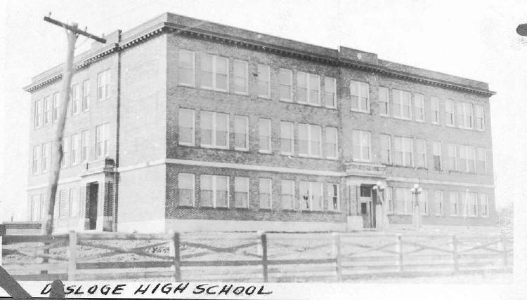 old_desloge_high_school_rs.jpg (49447 bytes)