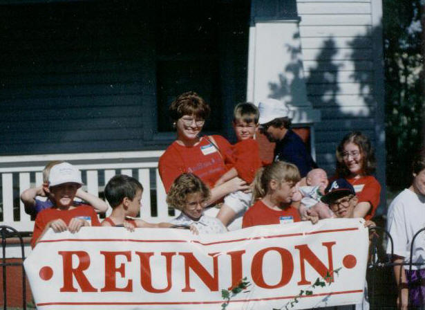 aubuchon_reunion1992_017.jpg (55084 bytes)